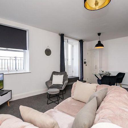 The Croston Balcony Apartment- Morecambe Central Promenade, Beach Front And Sea Views Exteriér fotografie